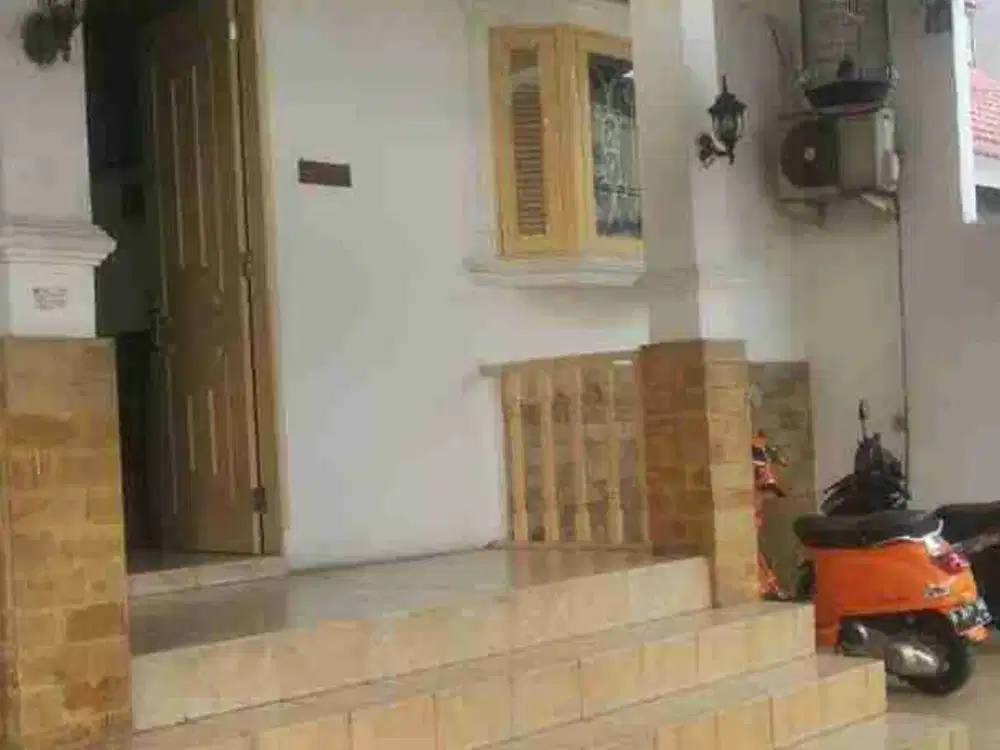 Rumah Semi Furnished SHM Di Kelapa Gading