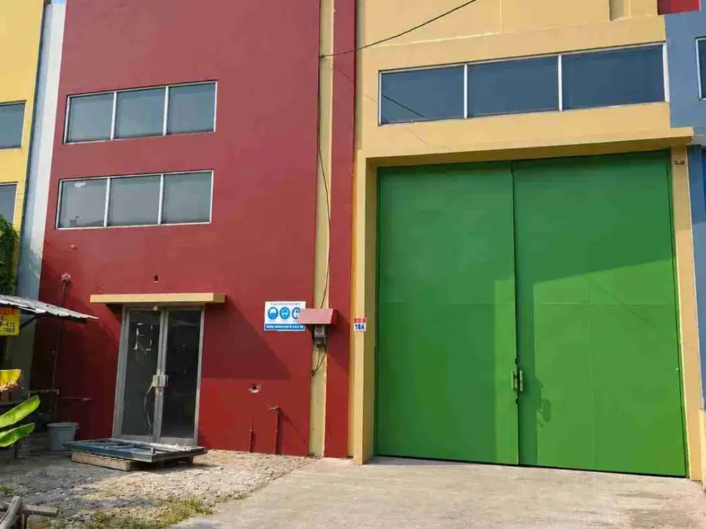 Gudang Siap Pakai di Bizhub Serpong dekat Pintu Tol