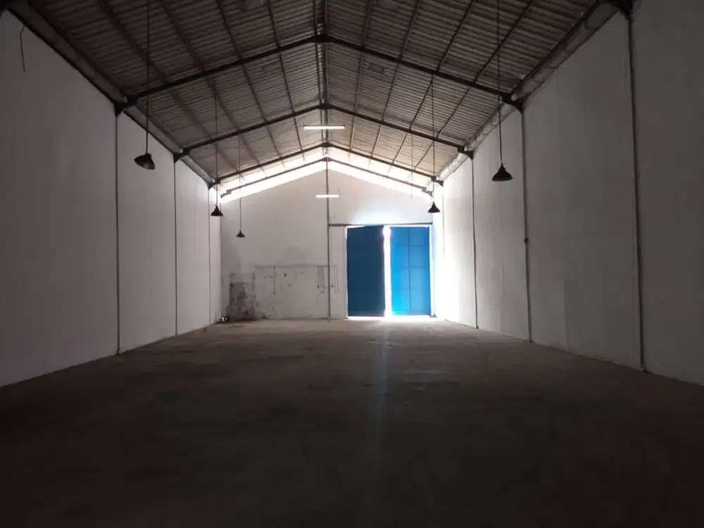 Disewa Gudang Strategis Dekat Tol Akses Container di Royal Kosambi Tangerang