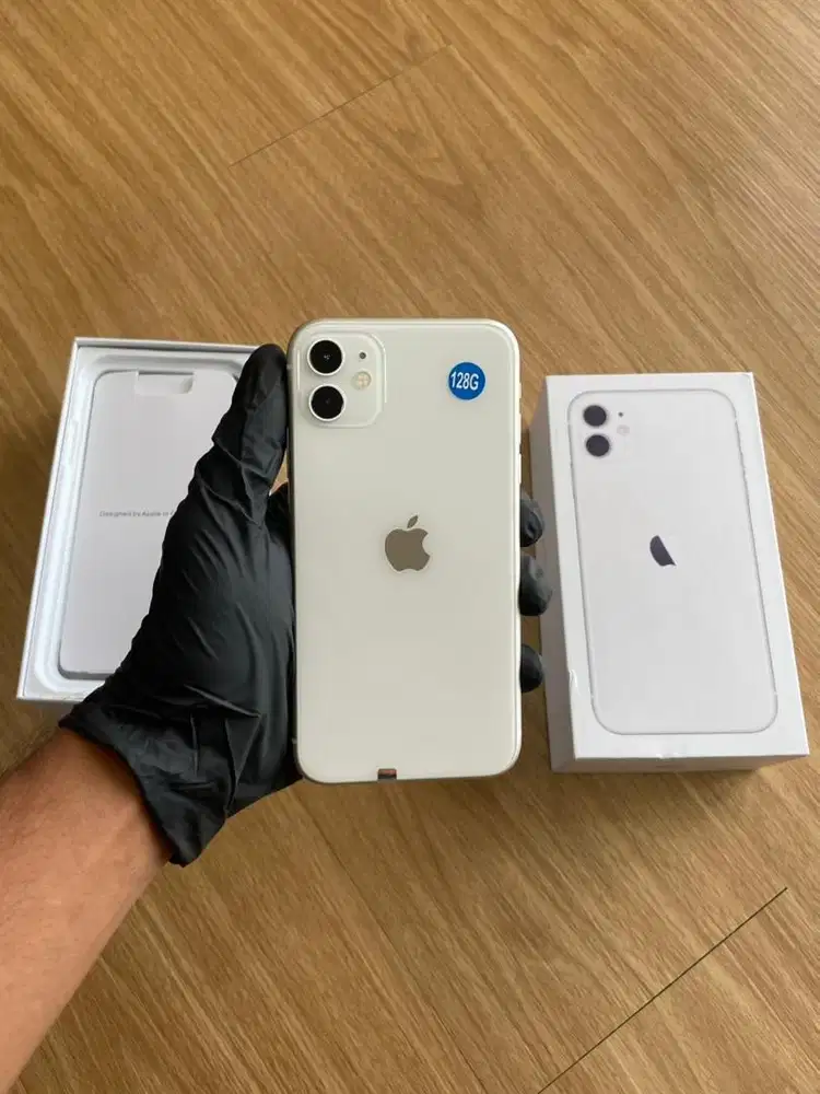 iPhone 11 128Gb inter fs like new