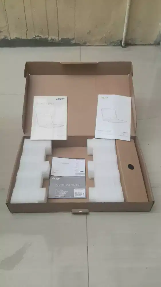 Dus Laptop Acer Aspire 5