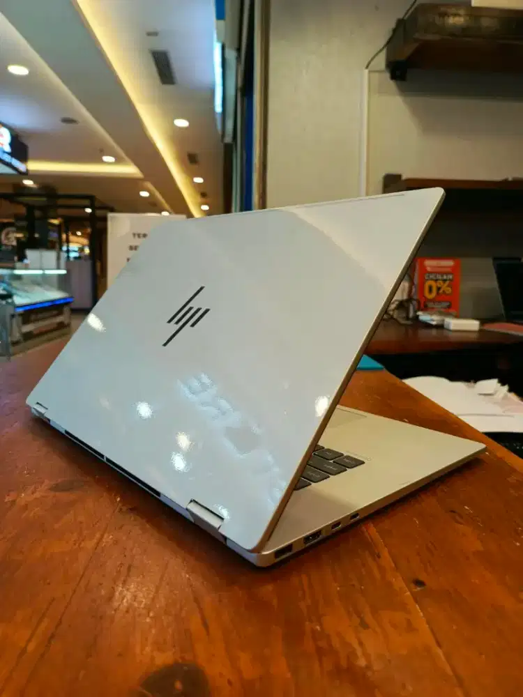 HP Omnibook 7 Flip laptop 16-au0070wm 2in-1 (16/512)