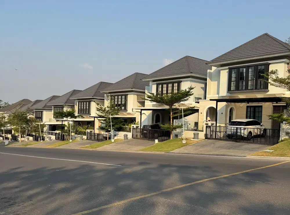 DIJUAL RUMAH DI BOULEVARD CITRAGRAND  SEMARANG