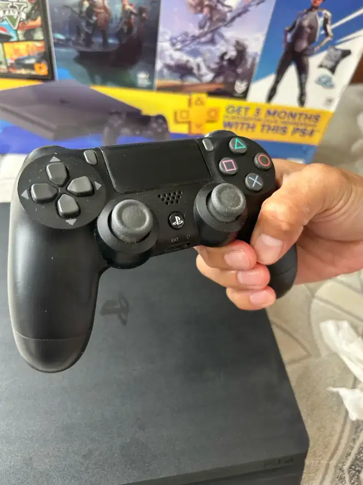 PS4 Slim 1TB Hitam | Ex Resmi Sony SEI (Mega Pack) | Mulus