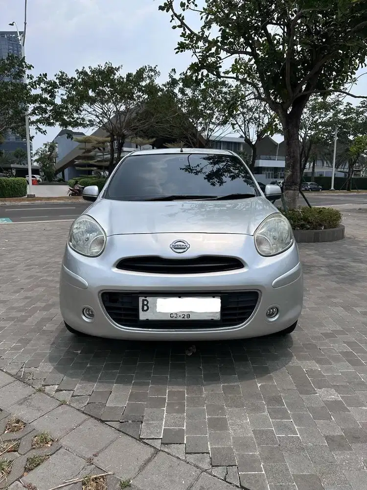 Nissan March 2011