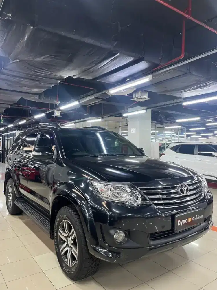 Toyota Fortuner 2.7 G Luxury Thn 2011 Facelift Black On Beige