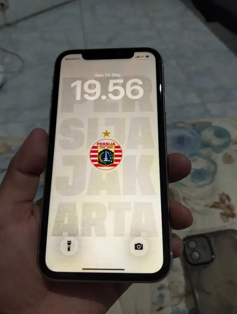 iPhone 11/64 GB iBox