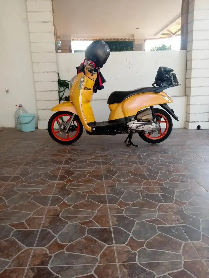 DIJUAL SCOOPY 2014---SCOOPY 2014