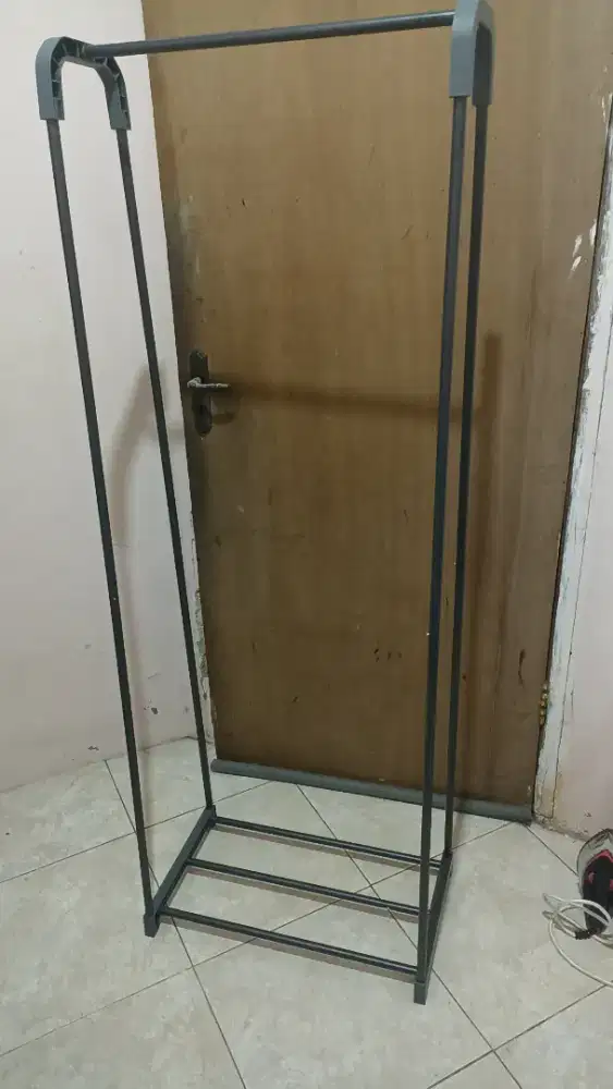 Rak gantung minimalis stora second
