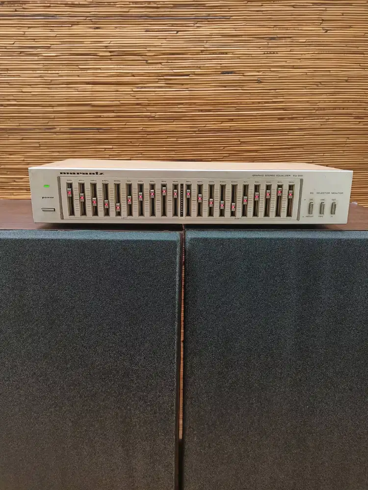 Equalizer Marantz & Speaker No Brand