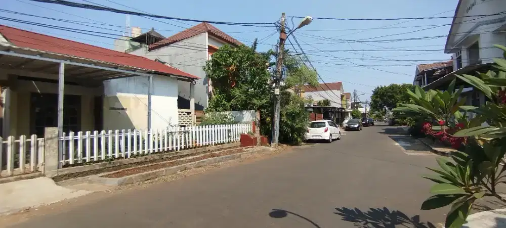 Rumah dijual di villa bintaro indah hitung harga tanah saja