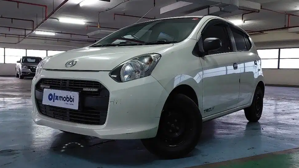 Daihatsu Ayla 1.0 D Bensin MT 2017 Putih