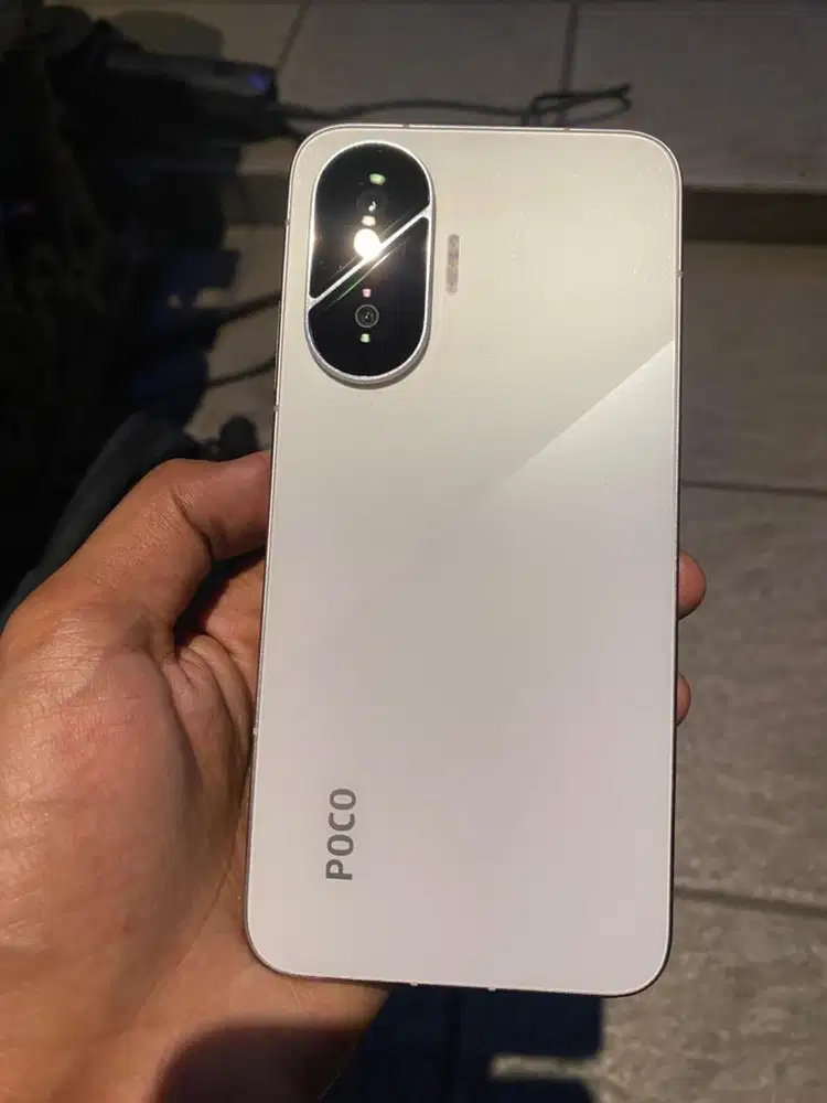 Poco f7 12/512gb resmi
