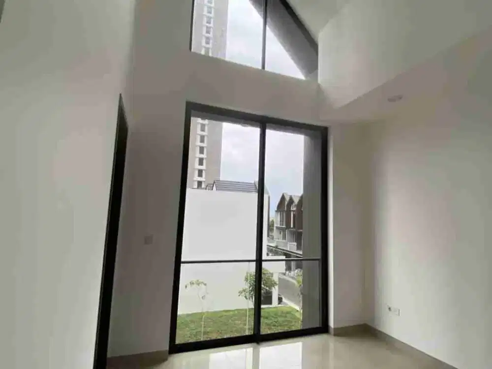 Disewa Murah Rumah 3 lantai PIK 2 Uk 5x10