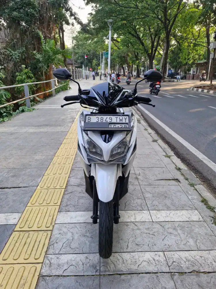 DIJUAL CASH HONDA VARIO KZR 125 CBS FI THN 2013 PJK HIDUP SIAP PAKAI