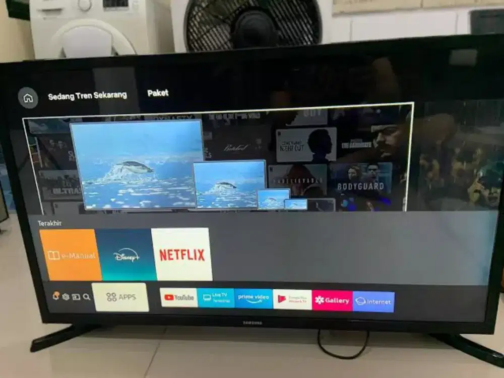 TV LED Samsung smartTV 32 inch digital jga. mulus masih plastikan .