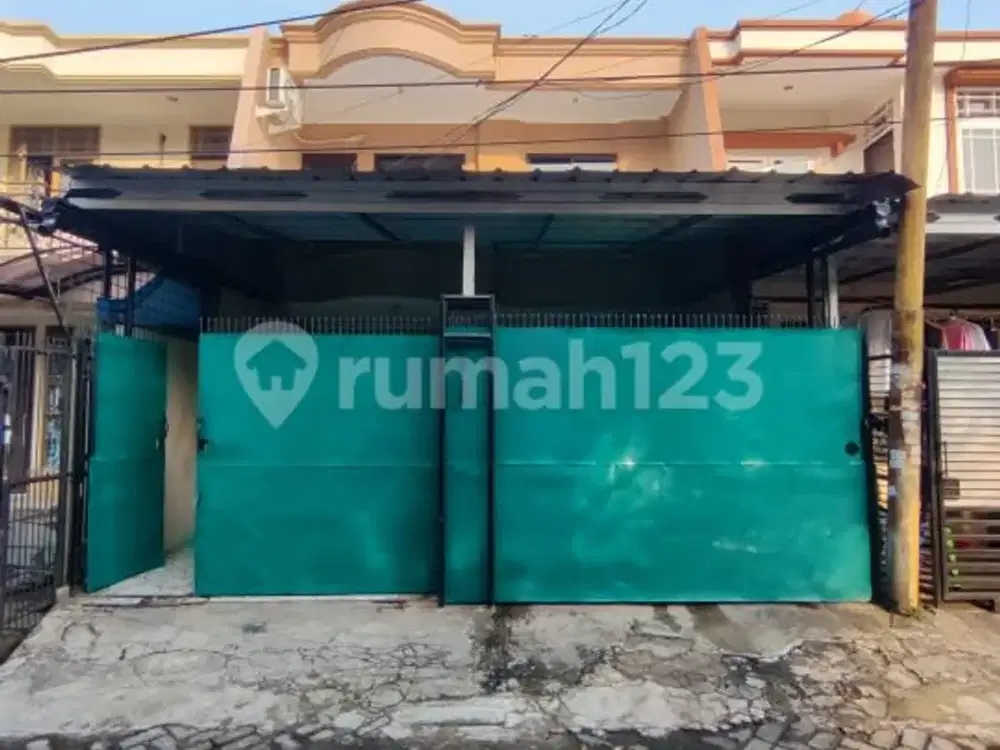 Rumah Taman Palem Lestari Dekat Sport Club