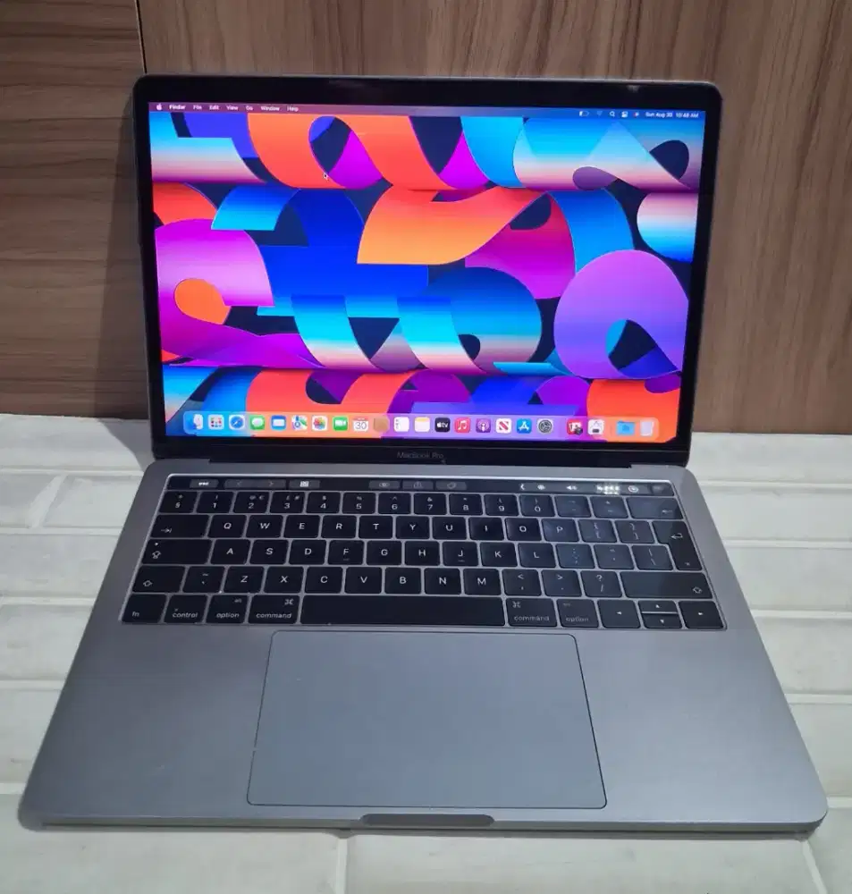 MacBook Pro 13-inch 2016, Four Thunderbolt 3 Ports
