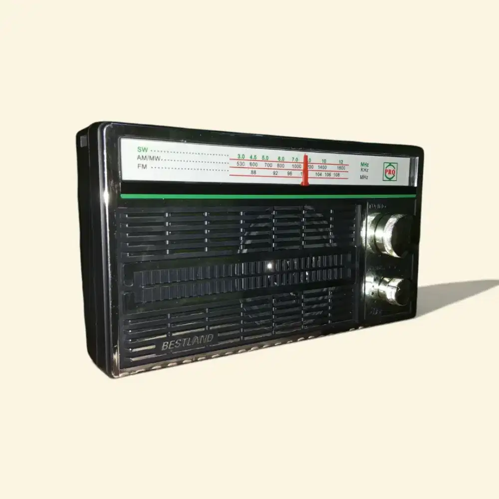 Radio FM Model Jadul Pemakaian 2 Bulan MULUS GRES