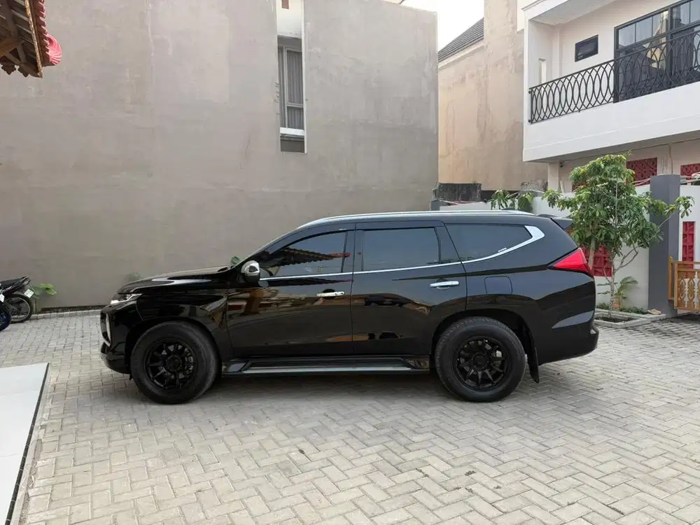 Pajero Sport 4x2 Dakar tahun 2025 AB Bantul