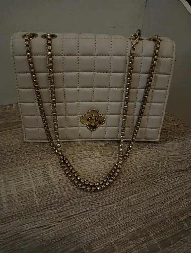 For Sale Tas Pesta
