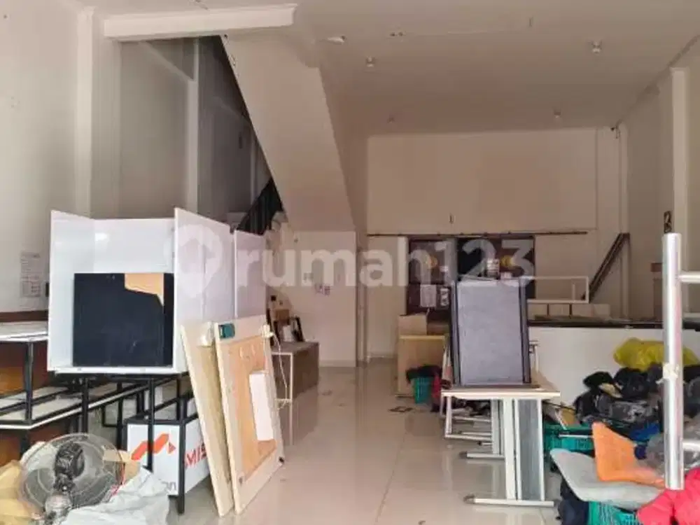 Di Sewakan Ruko Megaboulevard 4 Lantai di Harapan Indah Lokasi Strategis di Area Depan Megaboulevard.