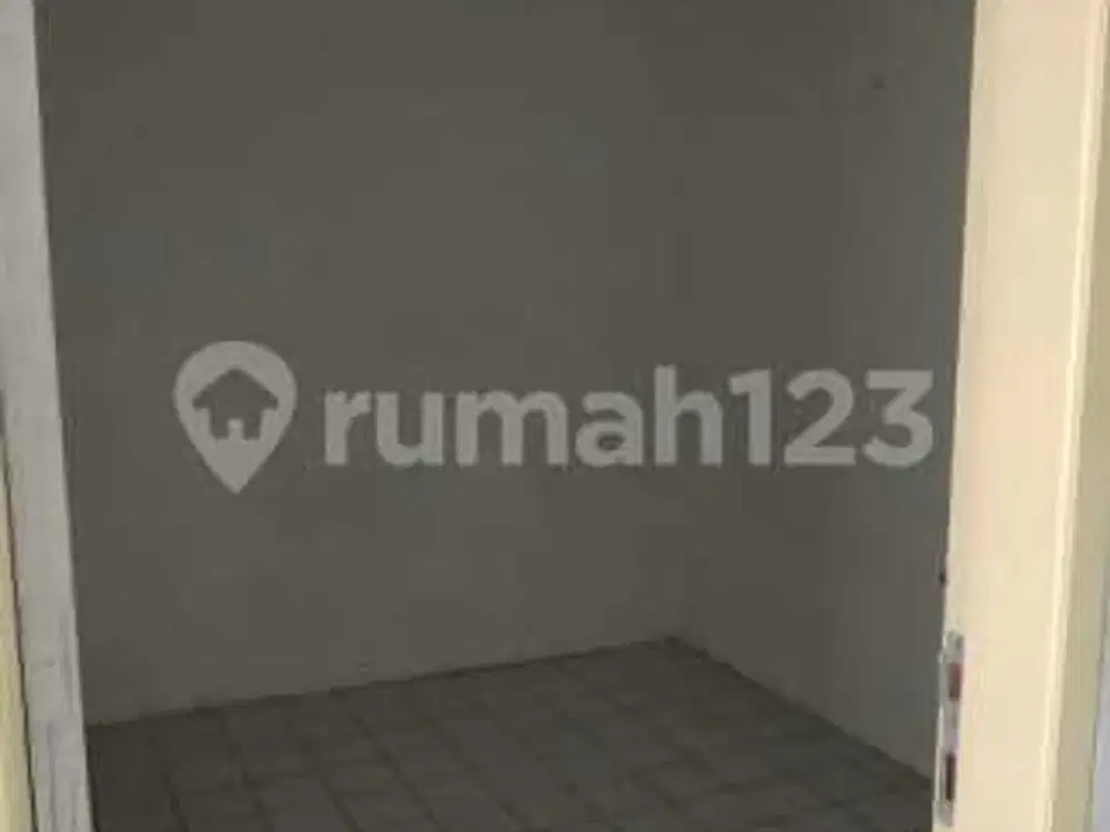 Di Sewakan Rumah Siap Huni di Bulevard Hijau Harapan Indah Bekasi