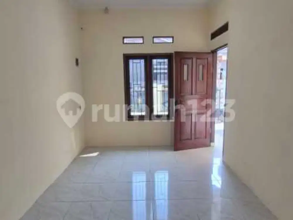 Disewakan Rumah Siap Huni 1 Lantai di Harapan Indah 1 Bekasi