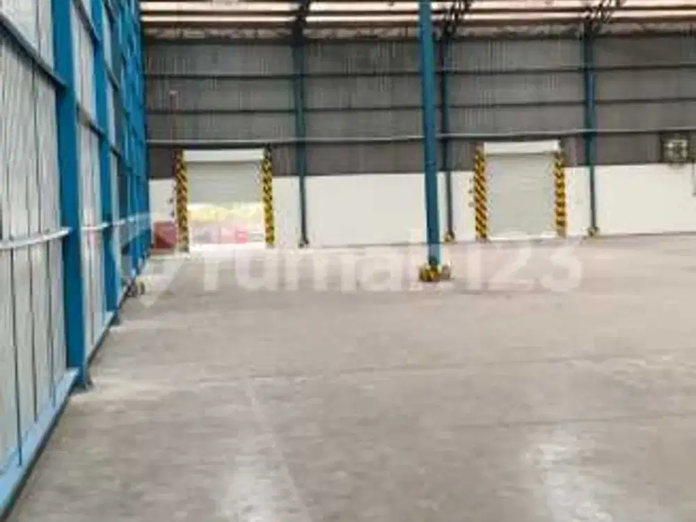 Disewakan Gudang Bagus Siap Pakai - Cakung Gudang Strategis di Kawasan Industri Cakung, Cocok untuk Usaha Logistik, Distribusi, Workshop, Maupun