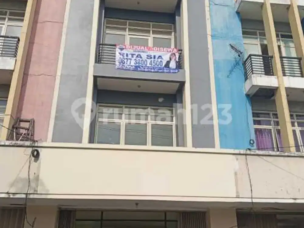 Di Jual Ruko Siap Huni 3 Lantai di Symphoni Harapan Indah Bekasi Barat