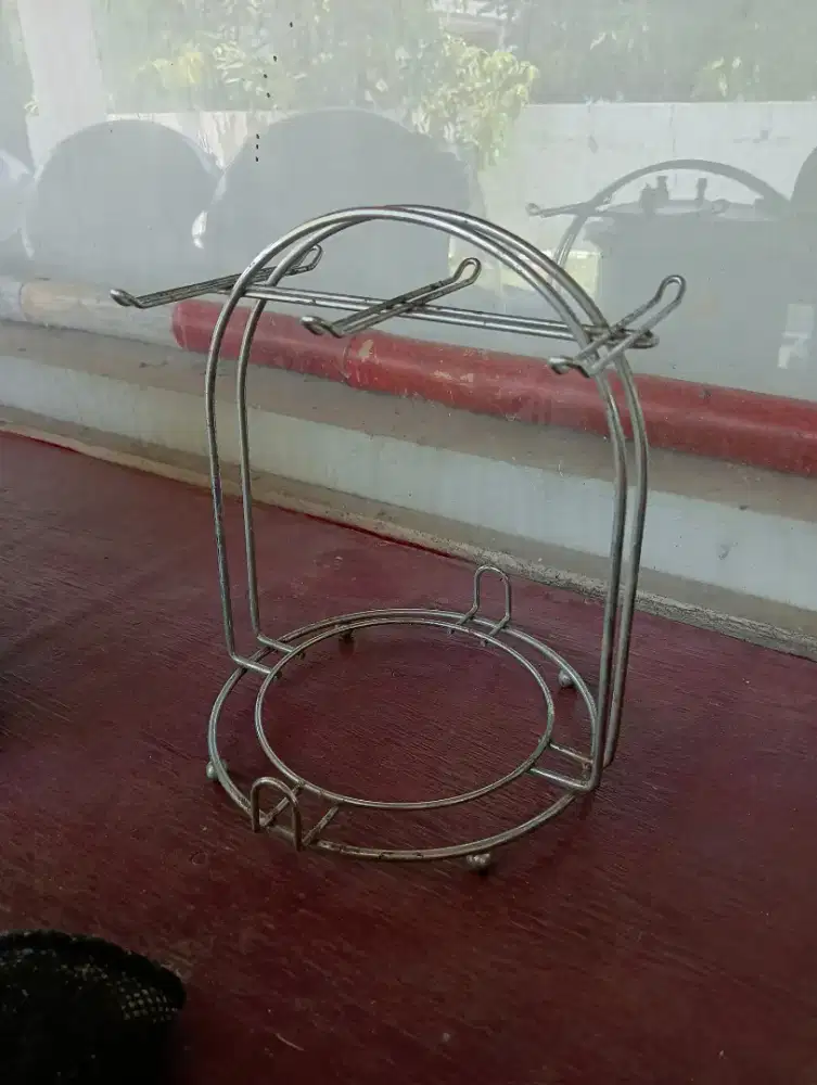 Gantungan Gelas dan Cangkir Stainless