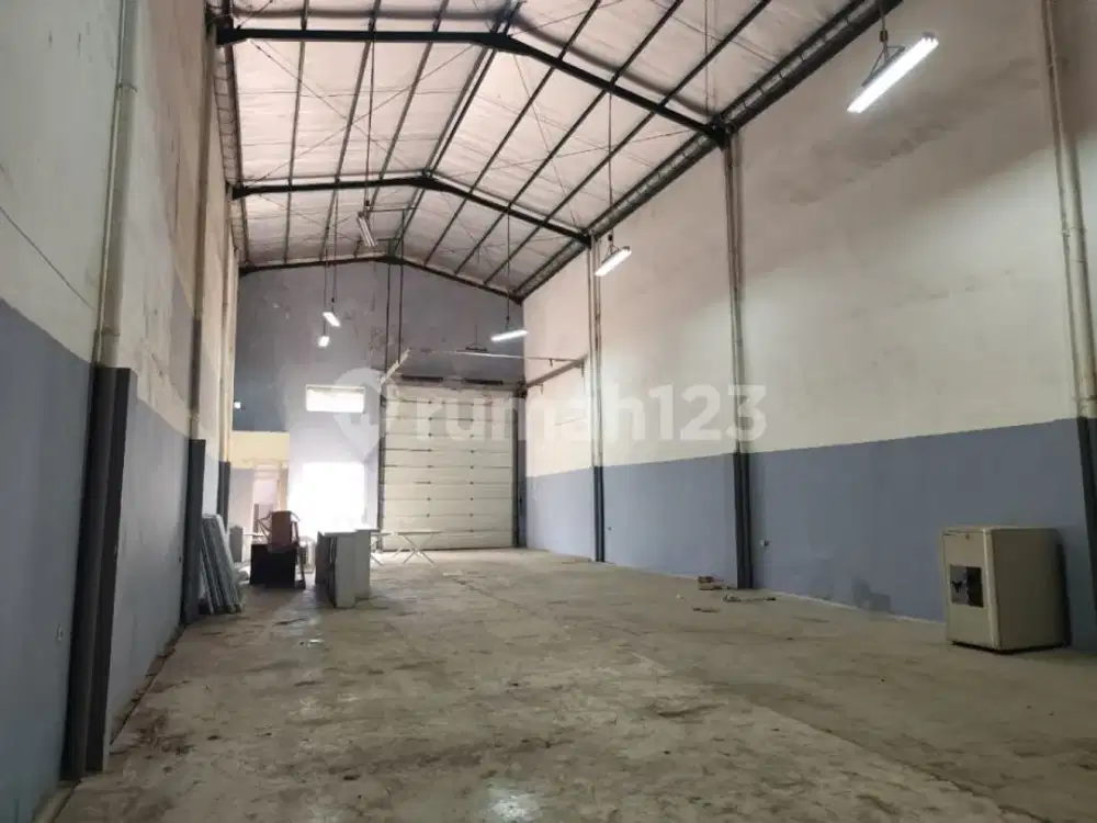 Disewakan Gudang Luas 9X30 di Bizpark Cakung, Jakarta Timur Pergudangan yang Strategis di Bizpark Cakung, Jakarta Timur. Cocok untuk Kebutuhan Di