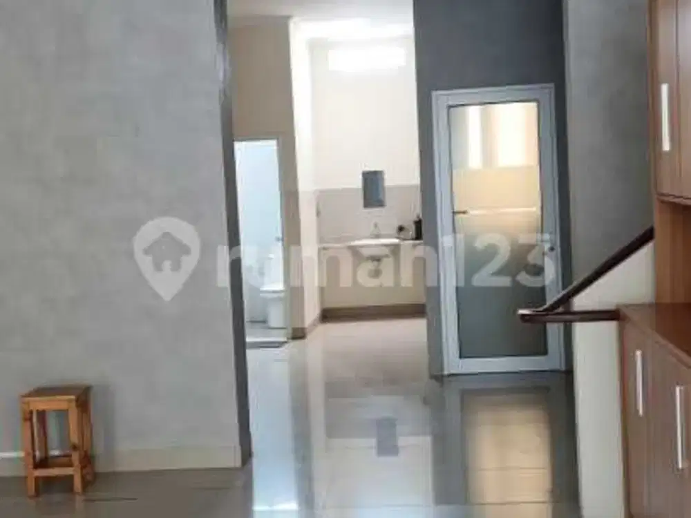 Di Sewakan Ruko Arana 3 Lantai Sudah Renovasi di Harapan Indah