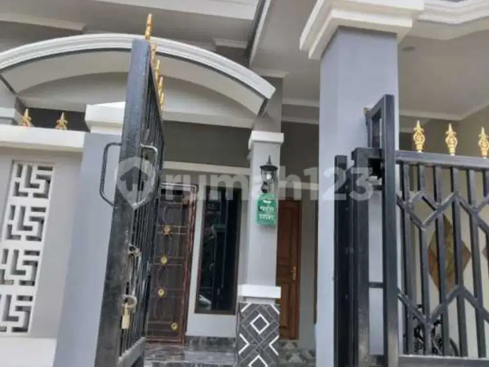 Disewakan Rumah di Perumahan Bulevar Hijau - Kota Harapan Indah