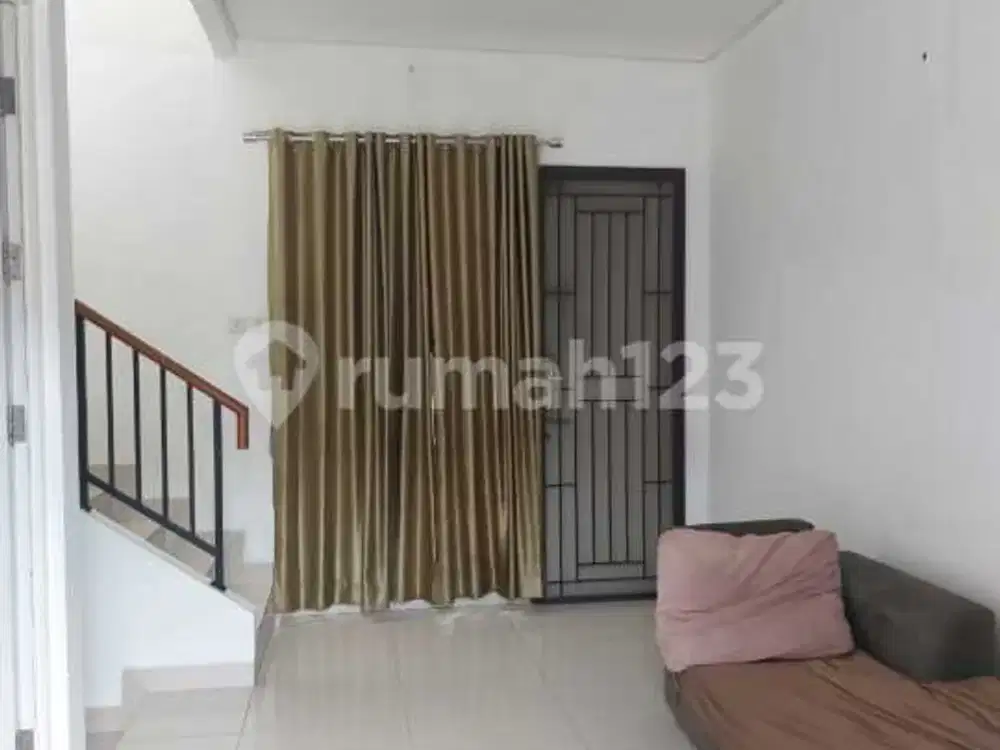 Di Sewakan Rumah 2 Lantai 6X18 di Cluster Vasana Harapan Indah,Bekasi Barat