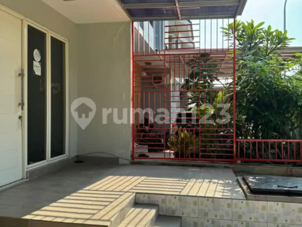 Disewakan Rumah 2 Lantai di Cluster Vasana Harapan Indah Bekasi