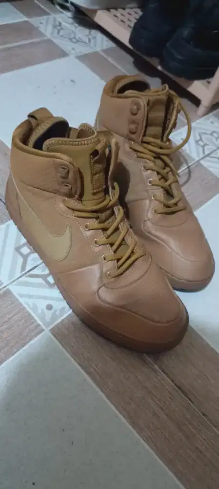 Sepatu Nike Ebernon Mid Winter