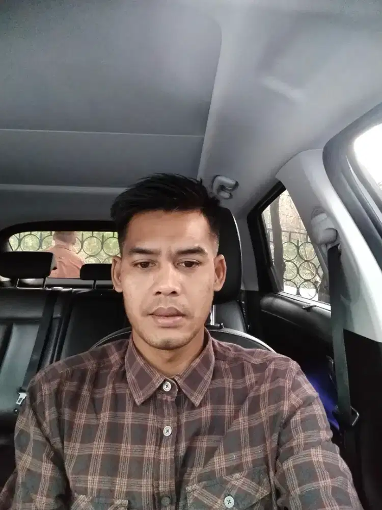 Mencari pekerjaan sebagai driver pribadi atau kantor atau freelance