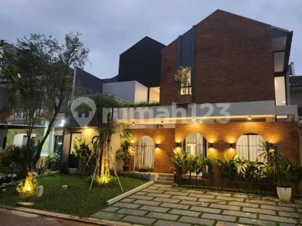 Banyan Ville Rumah Villa Dijual The Green