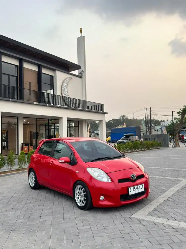 TOYOTA YARIS 2012 J MATIC