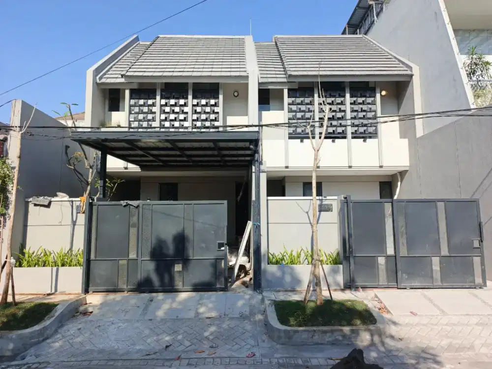 Rumah baru modern tropis - Rungkut Asri