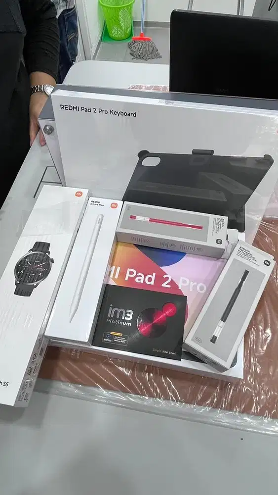 kredit 0% xiaomi redmi pad 2 pro paket lengkap smartpencil+keyboard