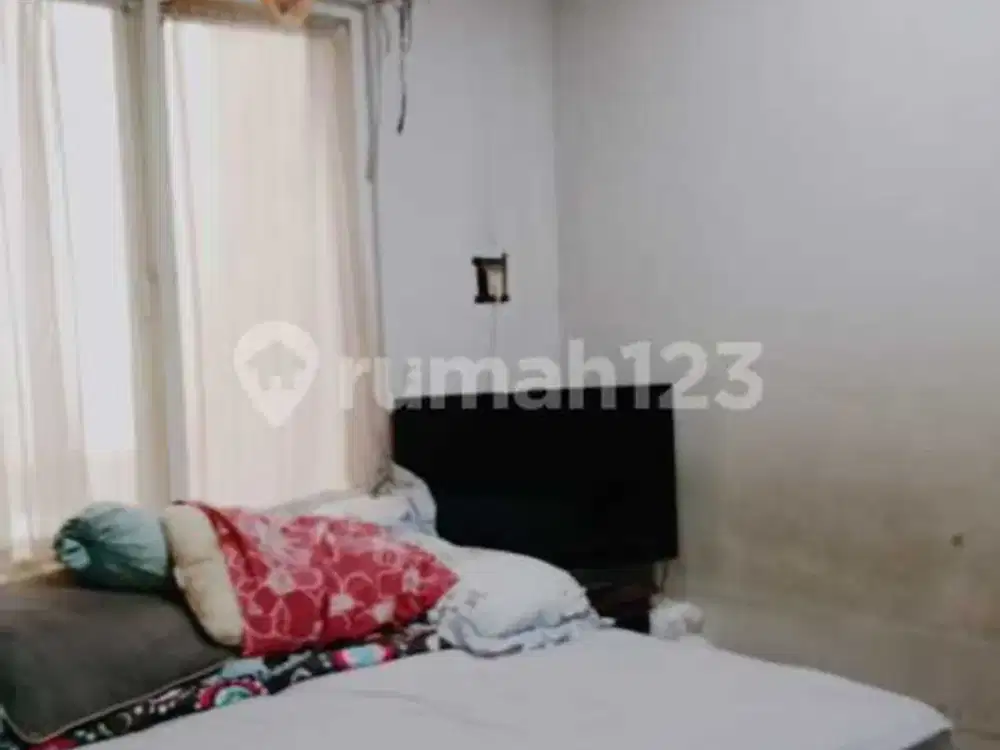 Di Jual Rumah di Griya Loka BSD