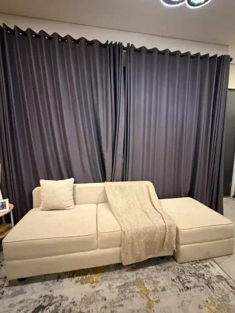 Sofa ruang tamu satu set dengan meja