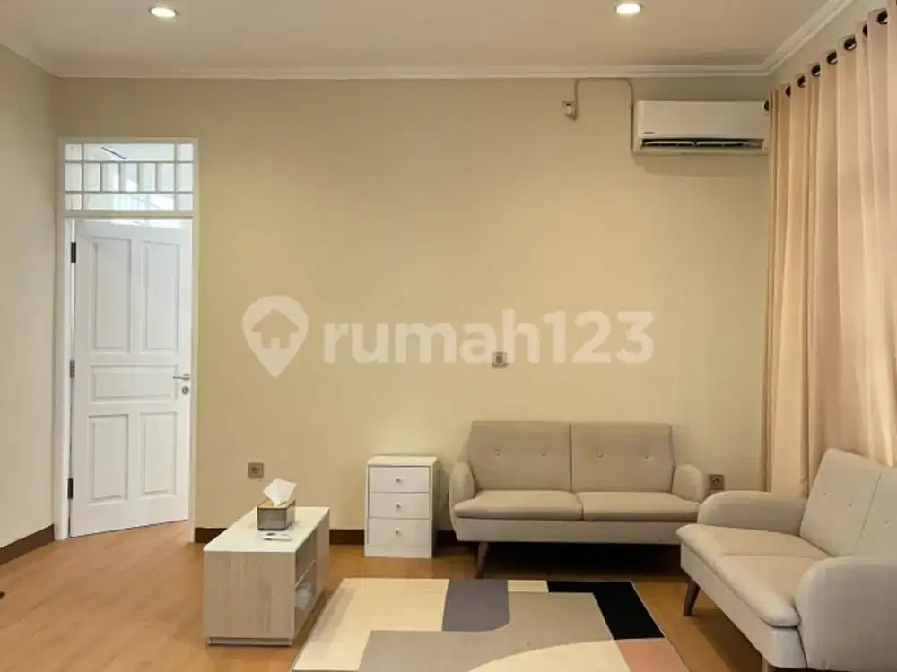 Rumah 2 Lantai Siap Huni di Lokasi Strategis, Cilandak Barat