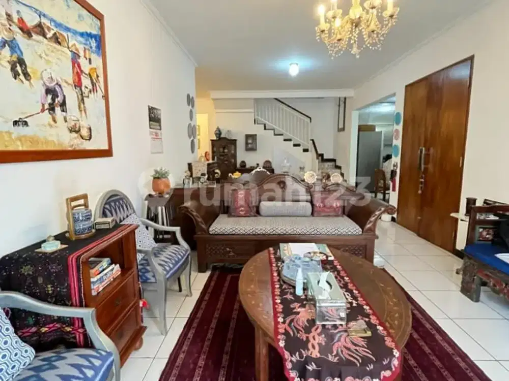 Rumah 2 Lantai, LT 197, Ampera, Jakarta Selatan, Siap Huni