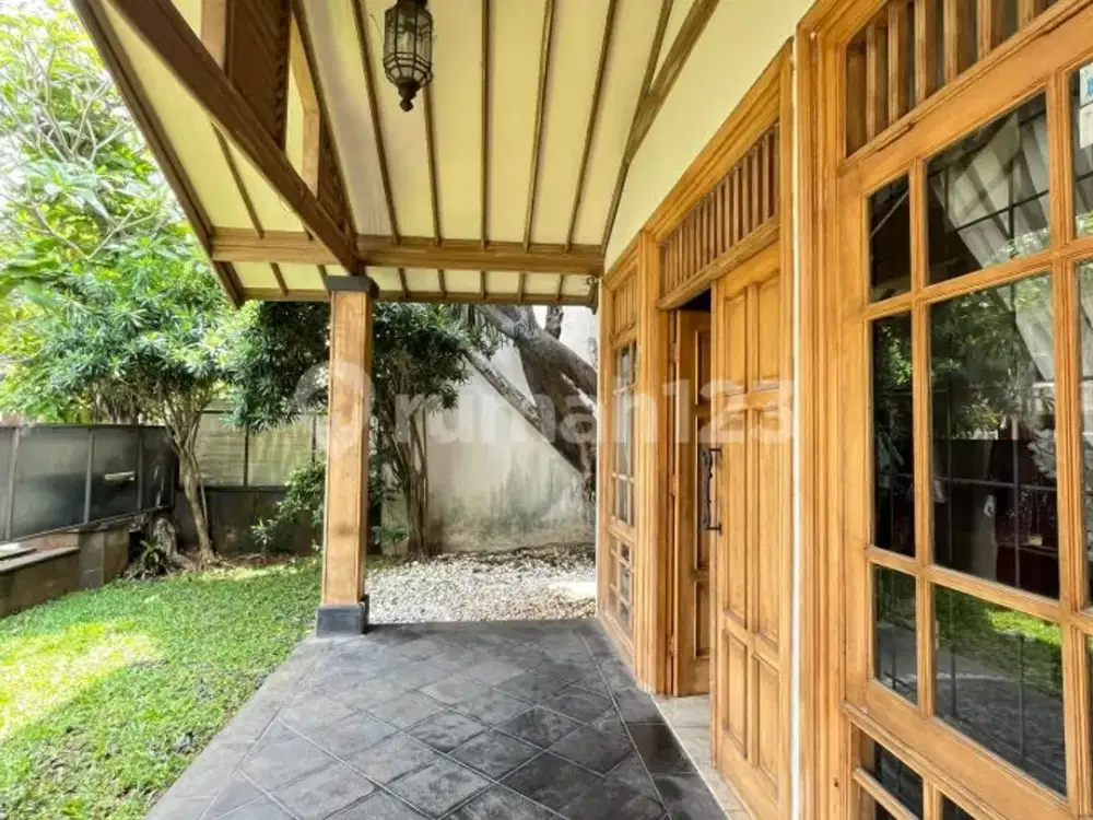 Rumah 1,5 Lantai, Siap Huni, SHM, Pejaten