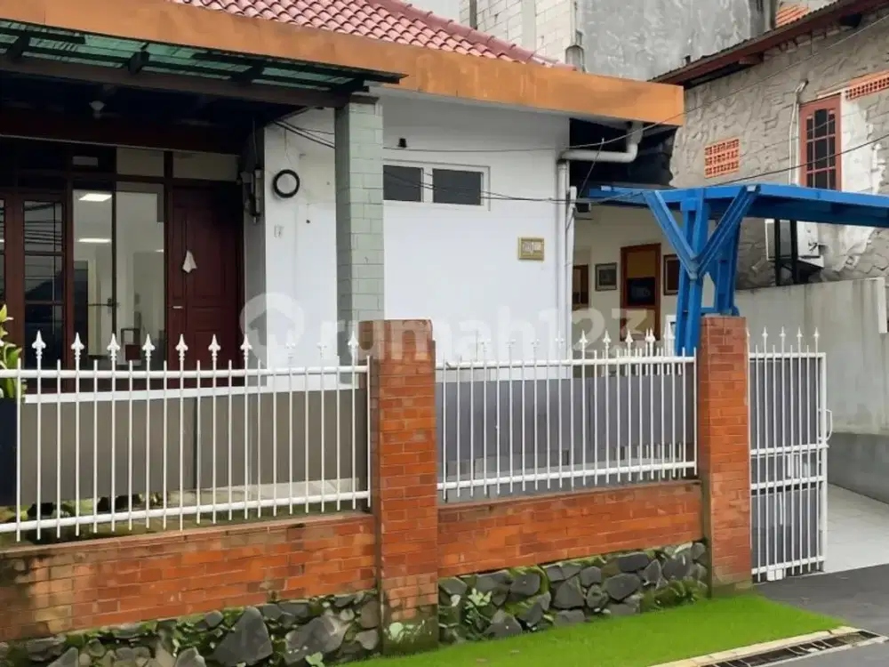 Rumah Lama di Jati Padang, LT 167 M2, 2.45 M