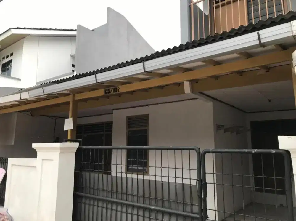 RUMAH DISEWAKAN/DIKONTRAKAN TAHUNAN 3KT 2KM