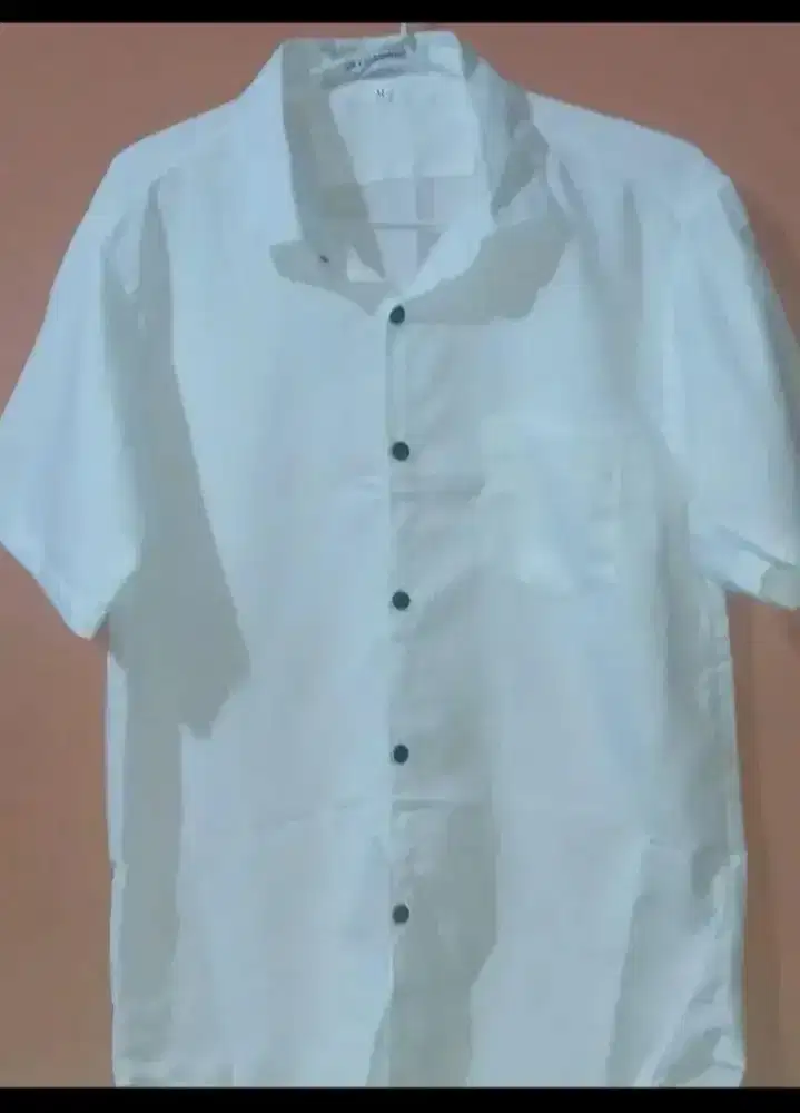 Kemeja Putih Lengan Pendek